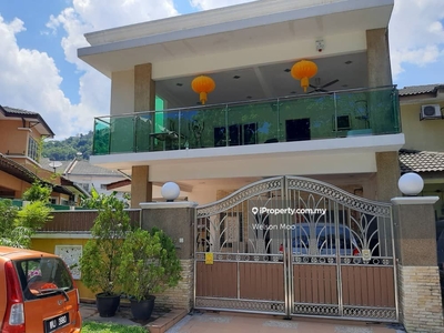 Double Storey @ Corner Lot @ Fully renovated