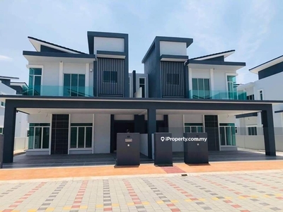 Freehold Double Storey Semi Detached in Tasek Ipoh Gated Guarded