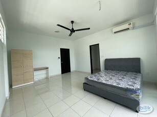 Room For Rent Bandar Sri Sendayan Aeon,NSK,99 Speedmart,7-Eleven