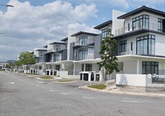 Semi-D New house 3 Sty near Alamanda ,IOI City Mall Putrajaya