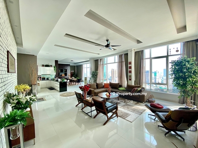 Elegant Penthouse with Views of KL Tower, Merdeka 118 and TRX