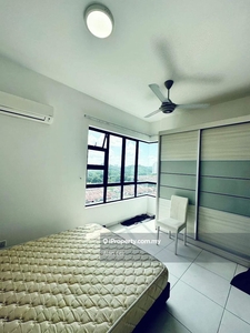 Bukit Indah Sky View 2 bedrooms unit For Sale @ Good condition