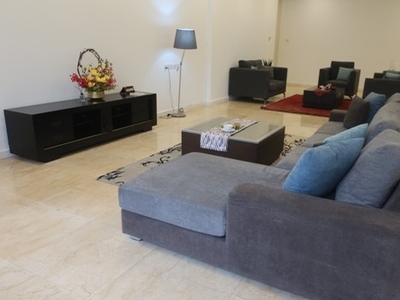 Luxury Living at Cinta Condominium | Spacious 4,980sf, 4+1 Rooms, 5 Baths, 2 Car Parks | For Rent RM 14,000