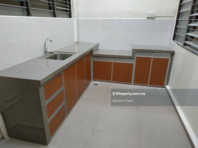 Single terrace in lebuhraya nipah for rent