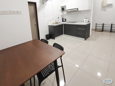 New Fully Furnished Premium walking distance to Bus Stop/KTM Master Room at SkyVille 8, Old Klang Road