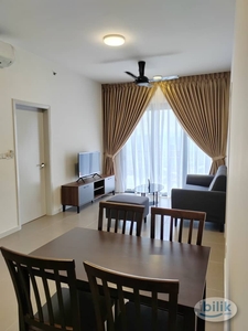 Master room for rent at Aster Residence with private bathroom(Link Bridge to MRT)