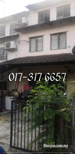 2. 5 Sty House Desa Setapak Wangsa Maju For Sale, Near LRT, Schoo