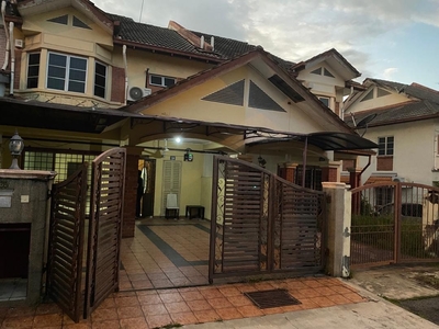 2storey terrace huge with aircond Btho Cheras