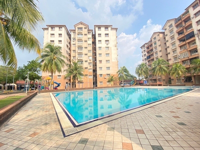Below Market Elaeis 2 Condominium, Bukit Jelutong for sale