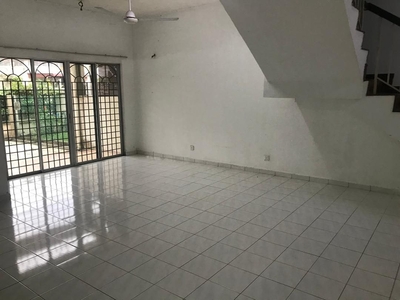 BEST DEAL! Double Storey Terrace House at Seksyen 3 Bangi for RENT!