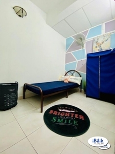 Comfort NO DEPOSIT ! Single Room at BU11- Bandar Utama with High Speed WI-FI ( EASY Access to SS7 )