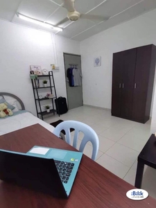 cushy Zero deposit!! Room for rent Located Kota Kemuninng, Shah Alam