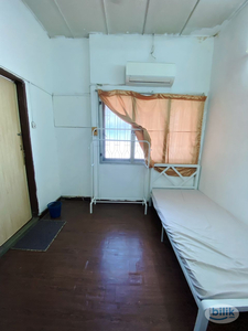 FEMALE Unit Non-Sharing Low Depo Room for Rent at SS2, Petaling Jaya