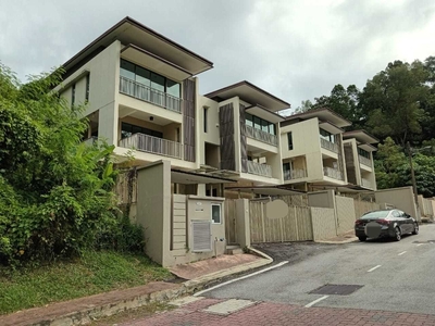 For Sale – Spacious 3 Storey Semi Detached House At Riana Ukay, Ampang