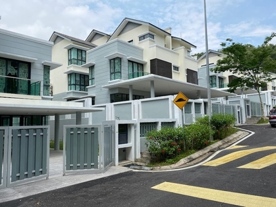 For Sale – Spacious 3 Storey Semi Detached House(Type A) At 19 Perdana, Cheras, Kuala Lumpur