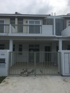 For sales,2 Stry House,Meridin East,18x65sqft