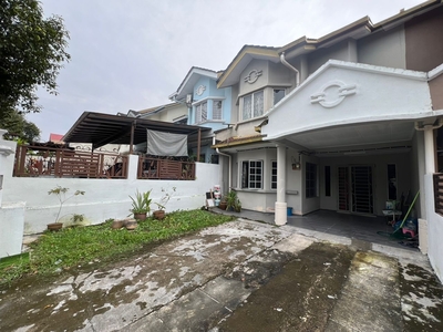 HOUSE RENT: Double Storey Terrace Taman Lestari Puchong near Sri Kembangan