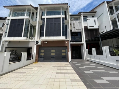 HUGE Built Up| EXCELLENT CONDITION Triple Storey Terrace Maple Denai Alam