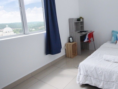 Modern Single Room at Casa Residenza, Kota Damansara