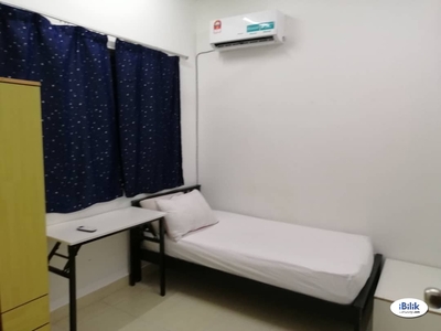 Private Female Single Room at Pelangi Utama, Bandar Utama