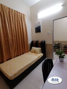 Private single room to let at Bayan Lepas with free carpark-Strictly for female only