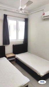 room with fully furnished, next to LRT, Shopping, Shop