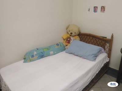 Single Room at Damansara Jaya, Petaling Jaya