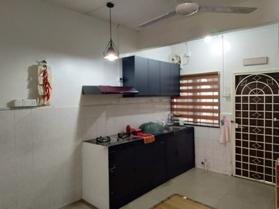 Single Storey Terrace House for Rent! Partially Furnished!