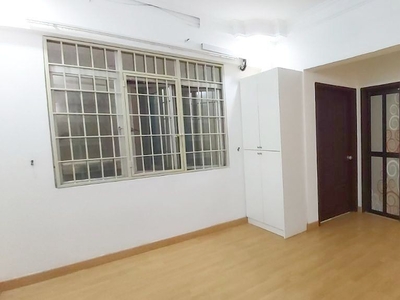Sri Ixora Apartment Seksyen 27 For Rent