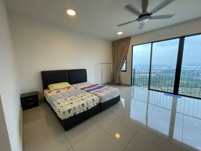 Trefoil Soho Walking distance to Setia City Mall for Rent