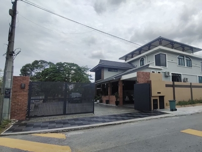 WITH BASEMENT| RENOVATED Double Storey Bungalow Kampung Batu Muda Kuala Lumpur For Sale