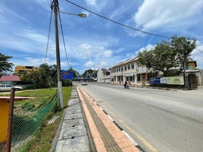 FACING ROAD Commercial Land Durian Daun near Semabok Pangkalama Town