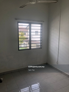 2sty link house for rent