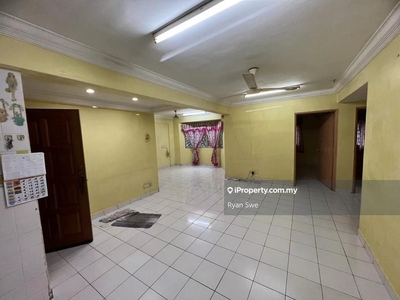 Aman Dua apartment Partly Furnished Strategy Locations Groceries KL