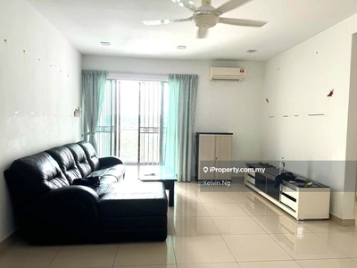 Aman Heights Partial Furnished 2 Car Park For Rent