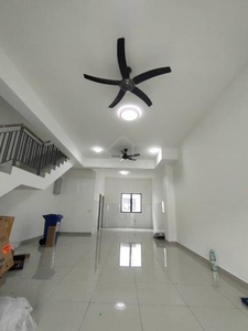 Brand New Robin @ Bdr Rimbayu Intermediate Double-Sty House for Rent