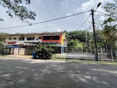 Corner House Facing Playground Seksyen 25 Shah Alam D/S For Sale