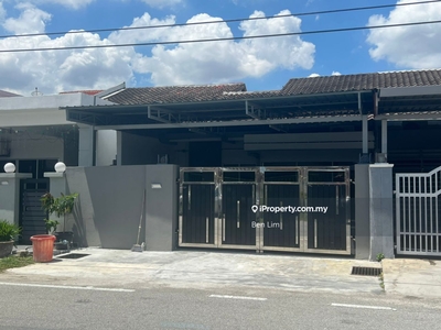 Full Renovated & Extend Tiles Single Storey Terrace Taman Serdang Jaya