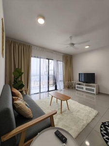 HUNI Residence Eco Ardence @ Setia Alam【With WIFI & Fully Furnished 】