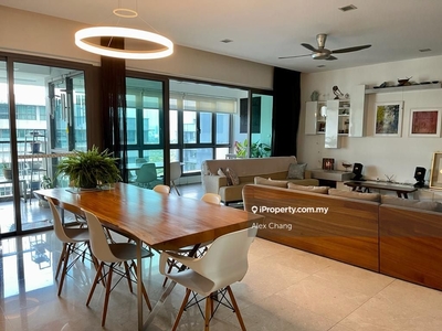 Living in status, ID design with private pool, view kl city