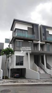 Malaysia, Selangor, Desa Hill Villas, Desa Petaling Brand new 3 storey semi detached house for Sale