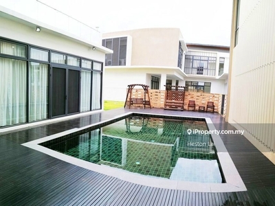 Noble Park, Bungalow with Swimming Pool (Rent Rm 15k)