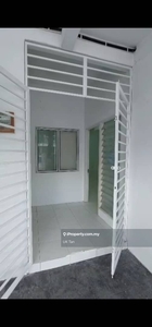 Sp4 townhouse lower ground floor basic unit for rent