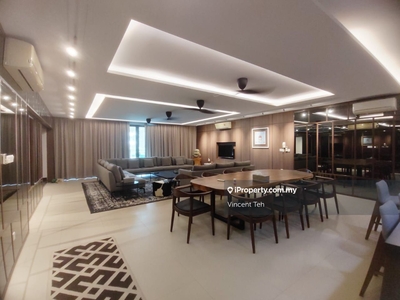 Spacious living room with luxurious decoration Unit
