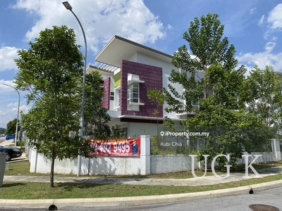 Taman Semanja Kajang 2-Storey Corner lot, Freehold title, Brand new