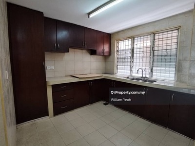 3 Storey Terrace House unit for Sale