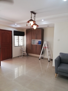 Bu12 2.sty hse for rent
