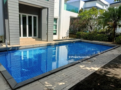 East Ledang Bungalow with Swimming Pool