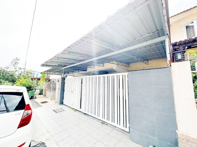FACING OPEN Double Storey Terrace Taman Puncak Utama, Kajang