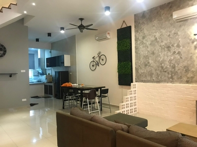 Fully Furnished 3 storey Dolomite Templer Rawang Selayang for rent